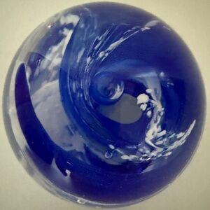 VTG Erin Art Glass Paperweight Blue Swirl Bubble / Ocean Wave - Made in Ireland